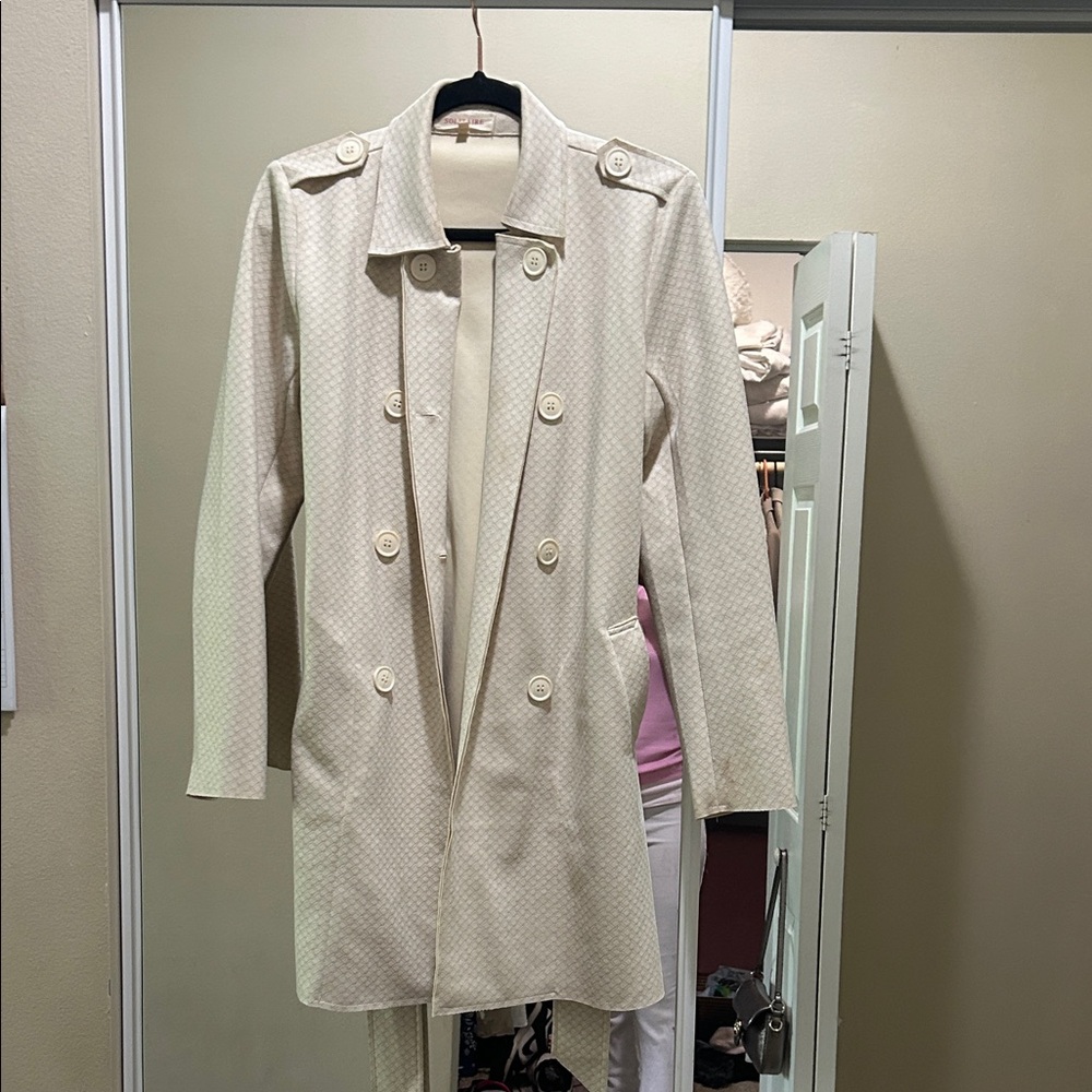 Chic Cream Trench Coat for Women